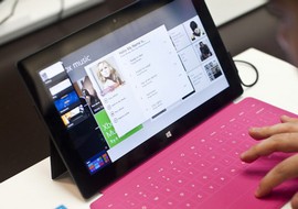 Microsoft привлича клиенти на Apple iPad с подарък от 200 долара при покупка на Surface