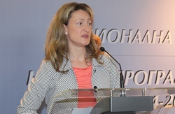 Зинаида Златанова откри националната кампания „Новият програмен период: възможности за бизнеса 2014-2020“ по време на Есенния панаир в Пловдив