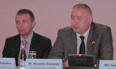 Междуведомствена работна група създава проект на Национална стратегия за киберсигурност, съобщи Красимир Симонски (вдясно)
