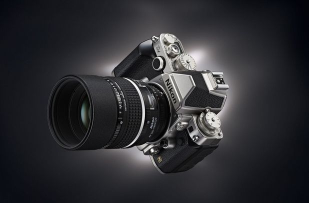 Дизайнът на Nikon Df е вдъхновен от класическите филмови камери