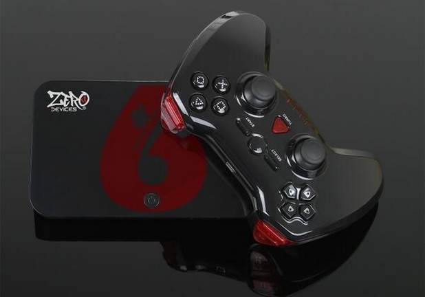В комплекта на ТВ приставката Zero Devices Z6C влиза контролер за игри