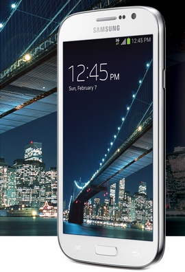 Galaxy Grand Neo поддържа работа с две SIM карти и има голям 5-инчов TFT екран