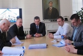 Днес бяха подписани първите договори по проекта за изграждане на високоскоростен широколентов достъп в България