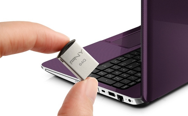 USB флашката PNY Micro M2 e висока само 18 мм и тежи едва 1,8 грама