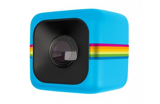Polaroid Cube с цена 100 долара представлява 2-инчов куб и може да записва видео във формат 1080p HD