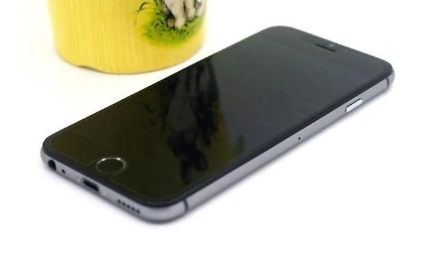 SoPhone i6 е по-дълъг с 1 мм и по-дебел с 0,5 мм от 4,7-инчовия оригинал iPhone 6