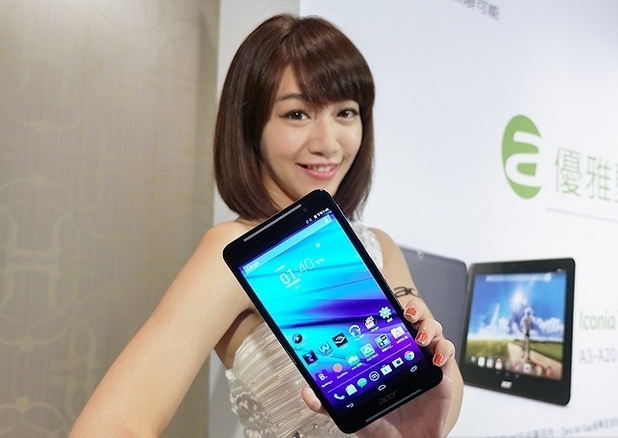 Таблетът Acer Iconia Talk S има два слота за SIM карти и може да се ползва като телефон 