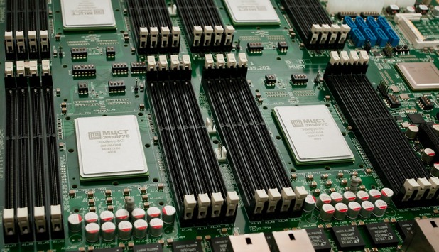 Линията процесори Елбрус са предназначени за сървърни приложения