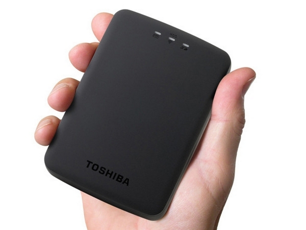 Портативният диск Toshiba Canvio AeroCast има размери 124х86х20 мм и тежи 260 грама