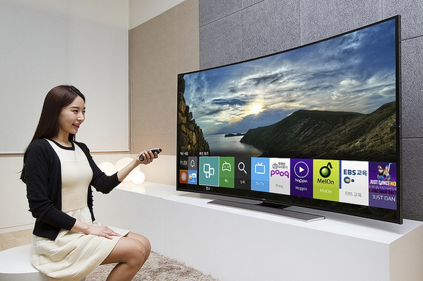 След три години проникването на смарт телевизорите ще достигне 90% (на снимката: Tizen телевизор на Samsung)