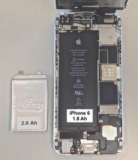Прототипът на SolidEnergy е наполовин по-малък от оригиналната батерия за iPhone 6
