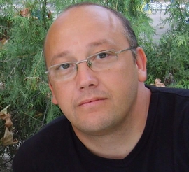 Ангел Ангелов е учител по информационни технологии в СОУ „Сава Доброплодни” в Шумен