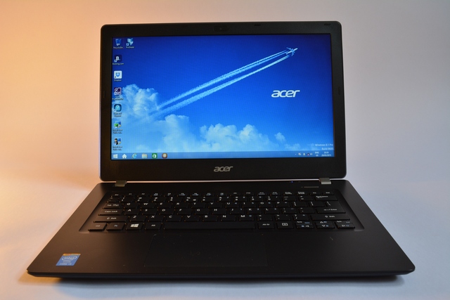 acer_travel_mate_p236_1