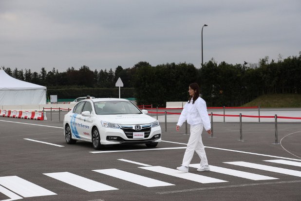 Honda получи разрешение да тества автономните си коли по пътищата на Калифорния