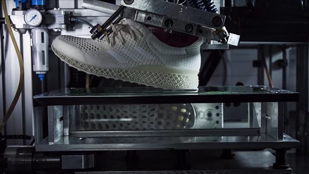 Adidas иска да направи своите маратонки още по-удобни, като печата подметките на 3D принтер според индивидуалните особености на всеки крак