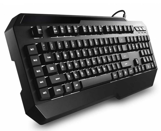 CM Storm Suppressor е най-тихата клавиатура на производителя, с гумирани клавиши