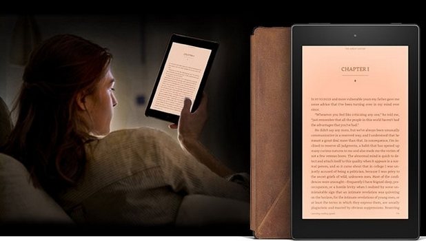 Amazon Fire HD 8 Reader’s Edition с кожен калъф и едногодишен абонамент за Kindle Unlimited се предлага за 250 долара 