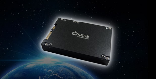 Fixstars SSD-13000M идва във форм-фактор 2,5 инча и използва флаш-памет със структура на клетките на няколко нива