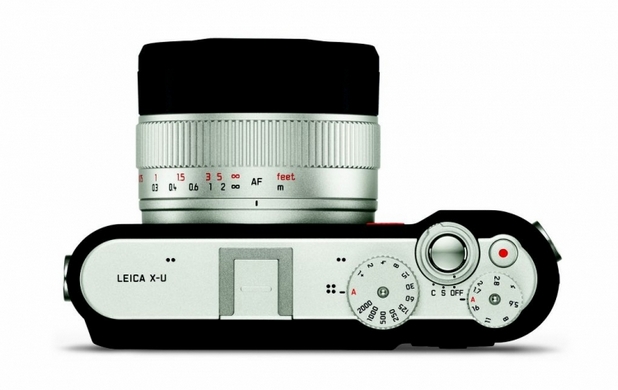 Leica X-U стъпва на 16,5-мегапикселов CMOS сензор APS-C, който работи в тандем с обектив Leica Summilux