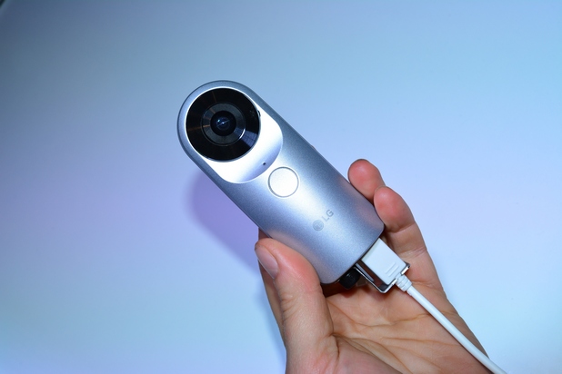 С едно щракване притежателят на G5 може да запечата цялата обстановка около себе си, благодарение на 36-градусова камера
