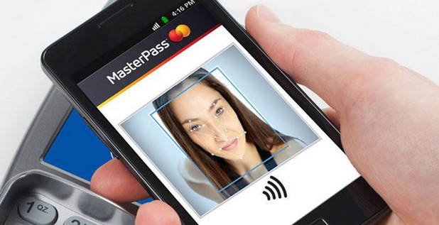 Скоро потребителите на смартфони ще могат да потвърждават онлайн плащания чрез селфи