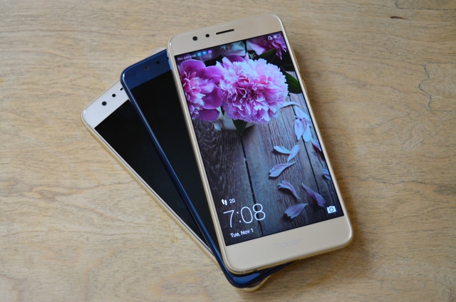Китайският производител продава повече устройства на крайни клиентиСмартфоните Honor, достъпни