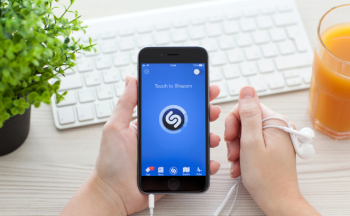 Производителят на iPhone ще конкурира по успешно SpotifyShazam позволява на потребителите