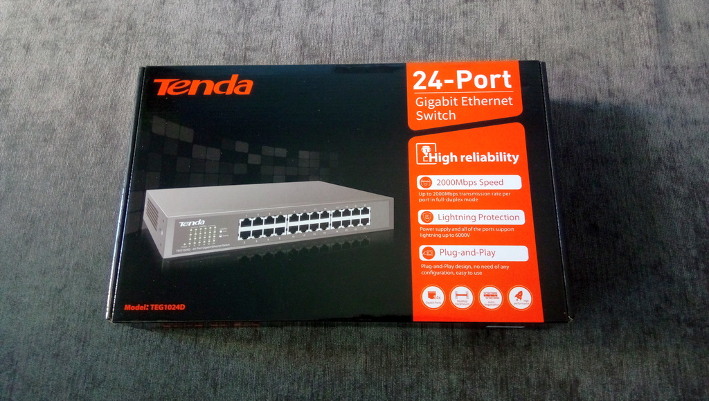 Устройството на Tenda разполага с 24 Gigabit Ethernet порта и