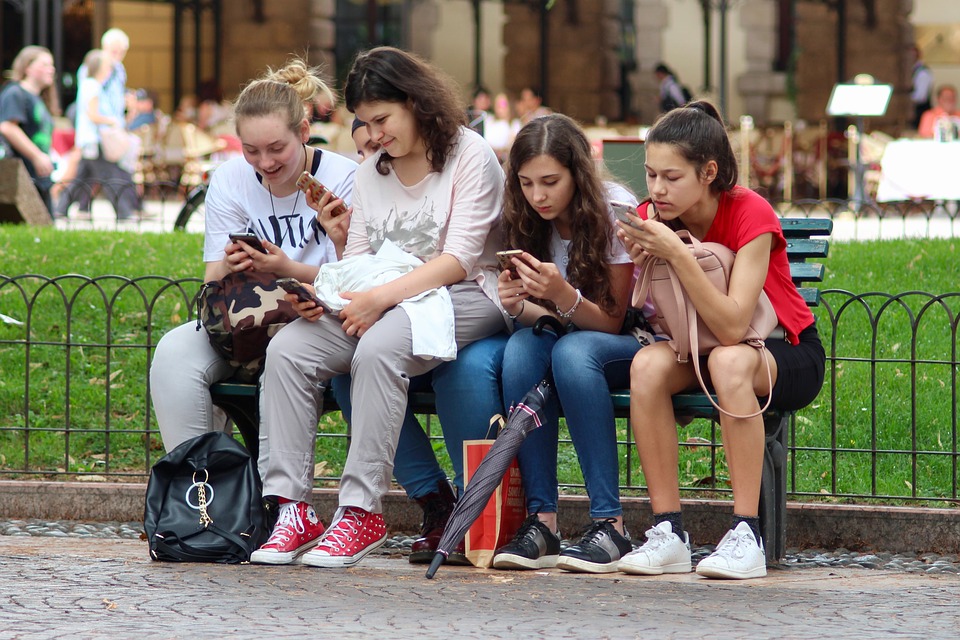 Мобилните джаджи са една от водещите причини катастрофиМладежите не могат