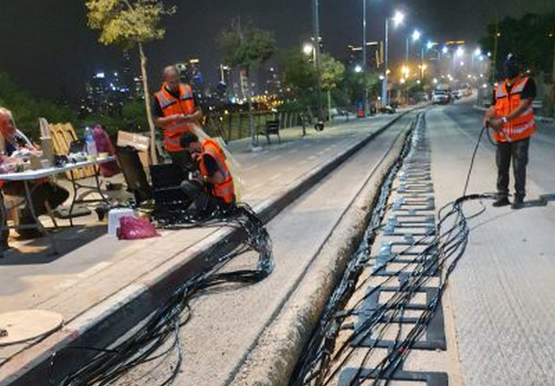 Община Тел Авив Яфа инсталира безжични електрически пътища за градския транспорт снимка