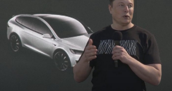 Tesla за 250 хиляди долара ще изминава не по малко