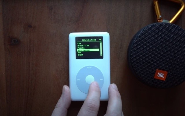 Добрият стар iPod Classic е превърнат в sPot за слушане