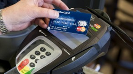Картодържателите на World Debit MasterCard ще могат да правят плащания в над 2 милиона търговски обекти в 63 държави по света само с приближаване на картата до POS