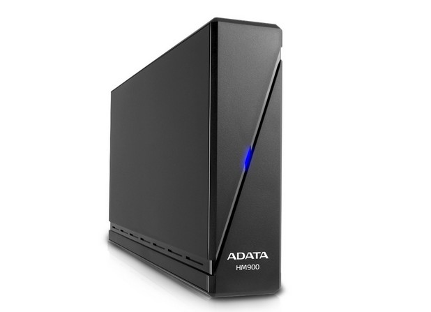 Външният диск Adata HM900 премества големи мултимедийни файлове с TurboHDD ускорение