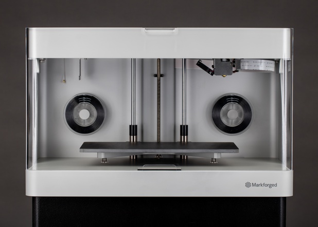 3D принтерът MarkTwo e първият по рода си с две печатащи глави
