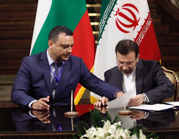 Ивайло Московски подписа меморандум за разбирателство и сътрудничество с иранския си колега Махмуд Ваези
