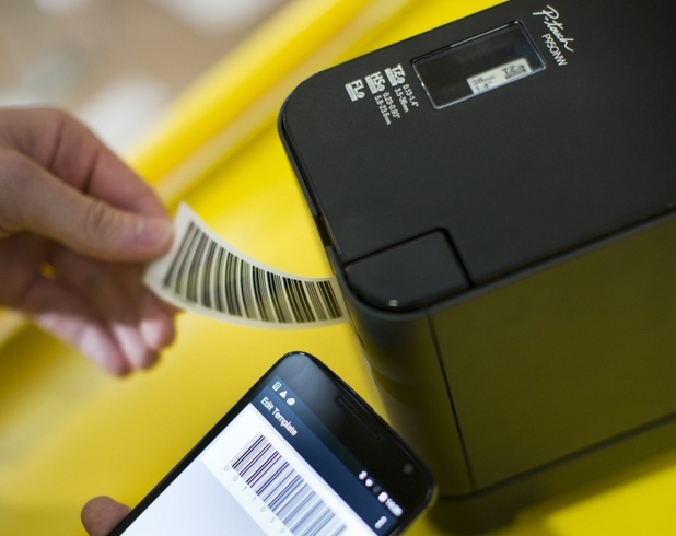 Етикетнтите принтери PT-P900W и PT-P950NW могат да се ползва с мобилно приложение за дизайн и отпечатване на етикети от смартфон или таблет