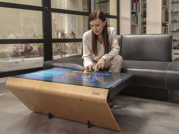 La Table с цена от 5000 долара работи под управление на Windows 10 и може да се ползва за различни цели в домовете
