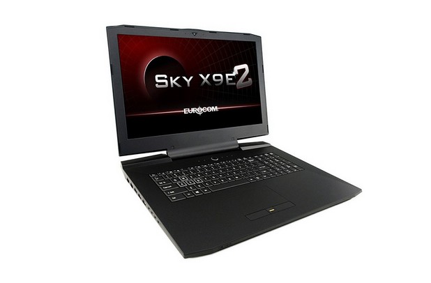 По-скъпият модел Sky X9E2 позволява инсталиране на две видеокарти