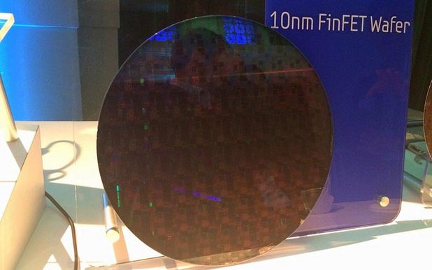 10-нанометровата технология FinFET използва с 30% по-ефективно площта на силициевия кристал