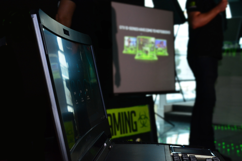 Acer Predator 21X предизвика маниаците-геймъри с извития си дисплей и невероятни характеристики