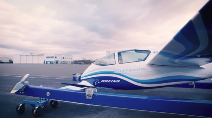 Компанията приветства постижението като крайъгълен камък“Експерименталното летящо такси се подготвя