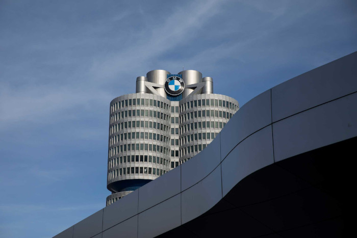 Целта e стимулиране на иновациите в автомобилната индустрияАвтомобилният гигант BMW