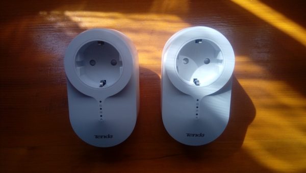 Tenda AV1000 – гигабитова скорост през електрическата мрежа | TechNews.bg