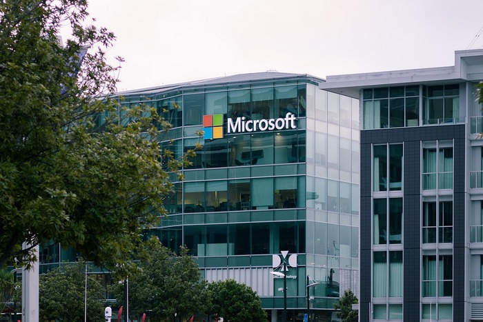 Microsoft ще се опита да стане голям облачен доставчик за
