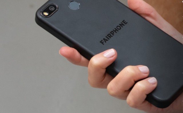 Fairphone има модулен дизайн с компоненти които потребителят може да