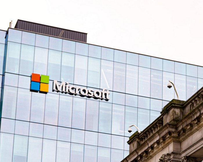 Microsoft се споразумя с украинското правителство за сериозни инвестиции в