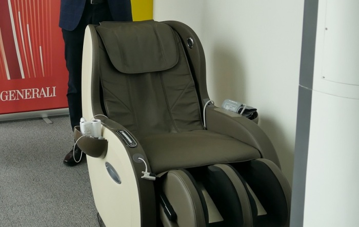 Модерен стол за телемедицина е на разположение на служителите в