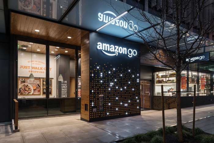 Десетки беконтактни магазини на Amazon вече обслужват клиенти(снимка: Amazon)
В четвъртък