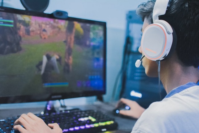 Пристрастяването на тийнейджърите към онлайн игрите се отразява негативно на